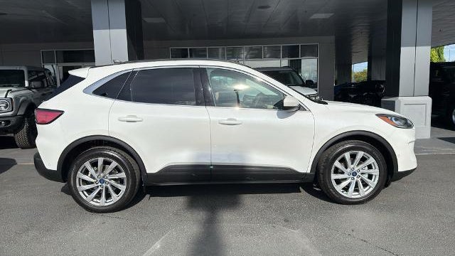 2021 Ford Escape Titanium