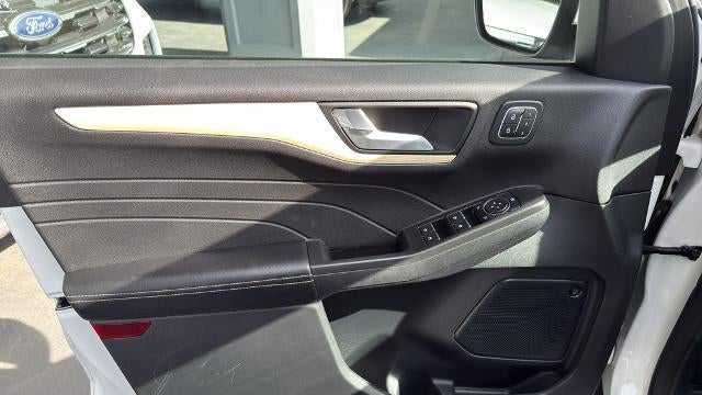 2021 Ford Escape Titanium