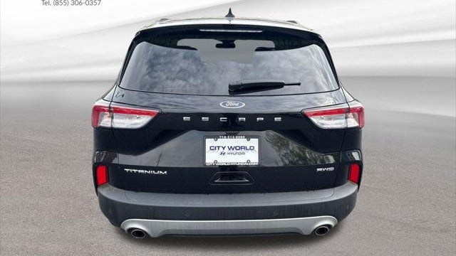 2022 Ford Escape Titanium