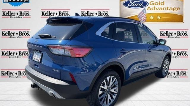 2022 Ford Escape Titanium