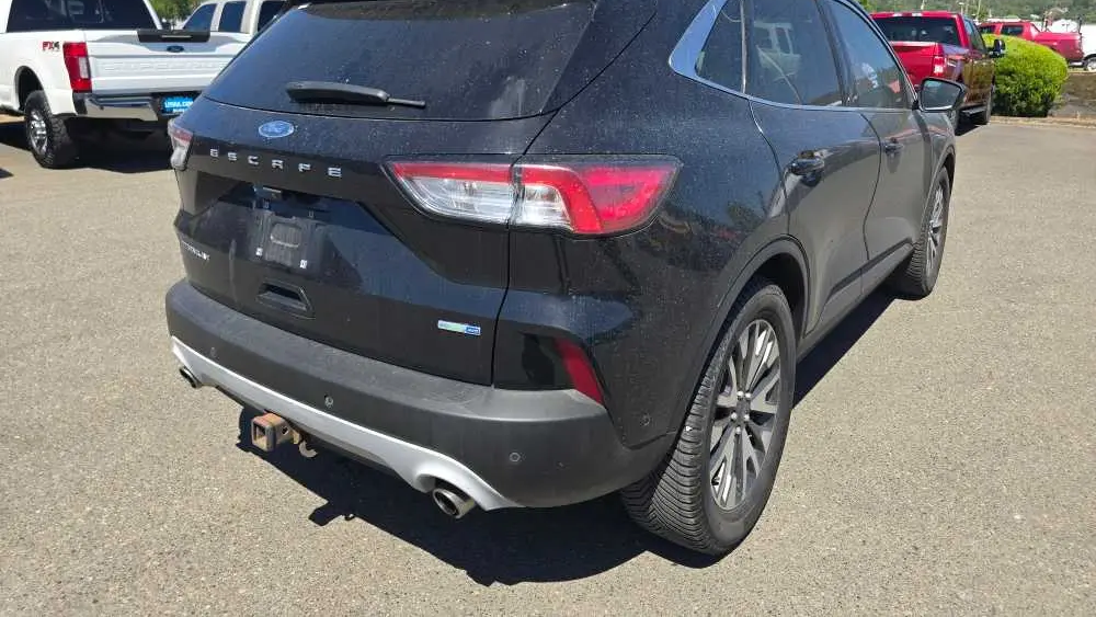 2020 Ford Escape Titanium