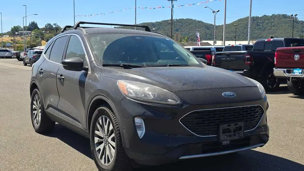 2020 Ford Escape Titanium