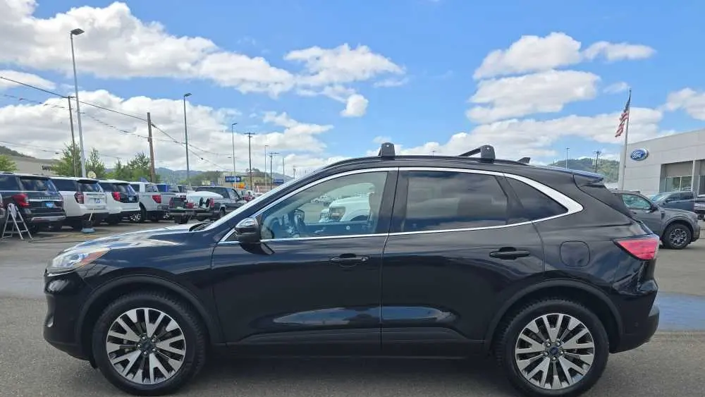 2020 Ford Escape Titanium