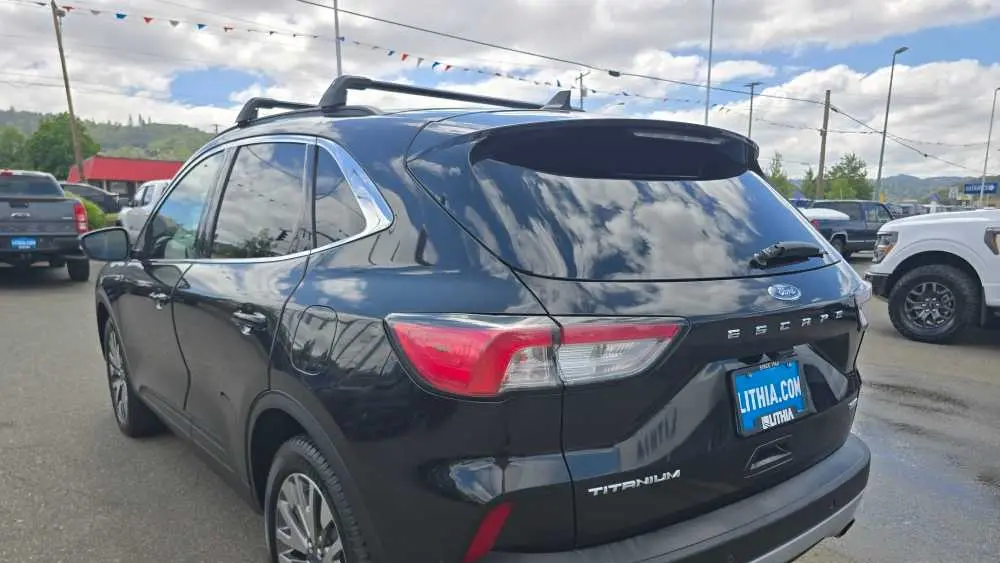2020 Ford Escape Titanium