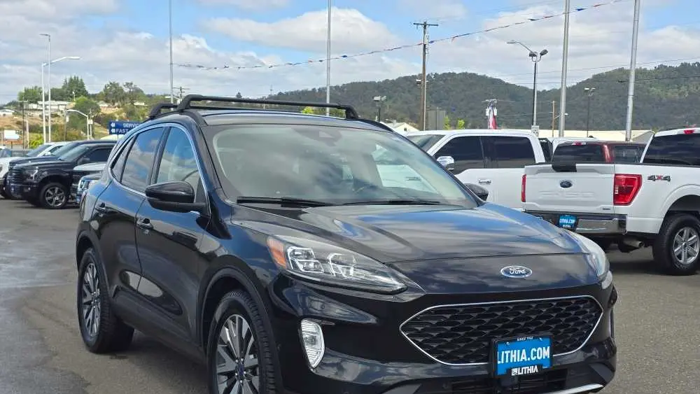 2020 Ford Escape Titanium