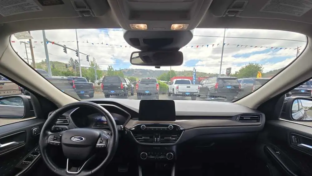 2020 Ford Escape Titanium