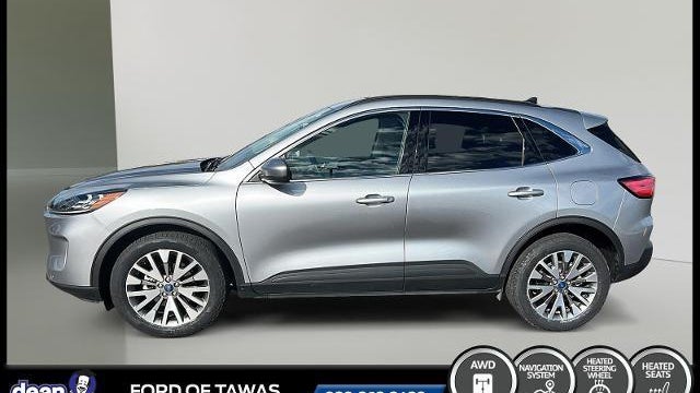 2022 Ford Escape Titanium