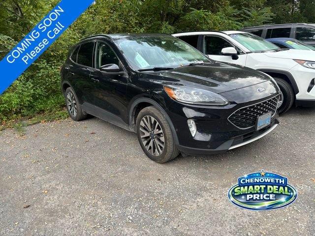2020 Ford Escape Titanium — photo 1 of 3