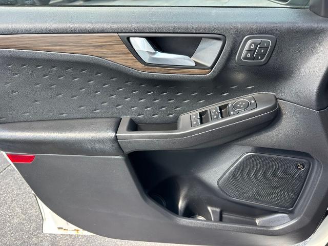 2020 Ford Escape - $14,543