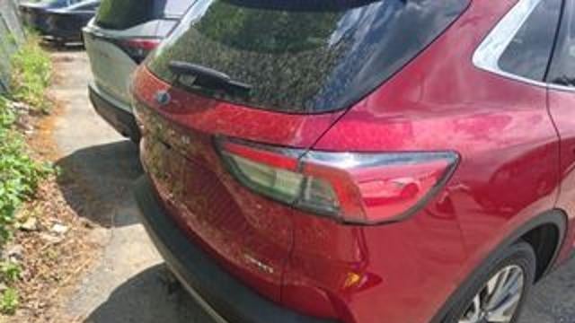 2022 Ford Escape Titanium