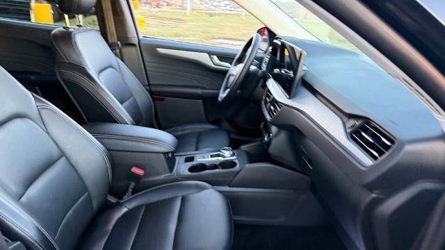 2025 Ford Escape Platinum