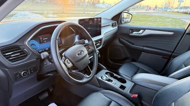 2025 Ford Escape Platinum