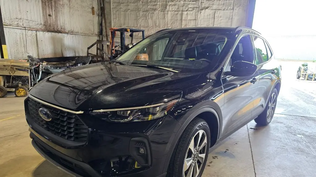 Preowned 2025 Ford Escape Platinum for Sale