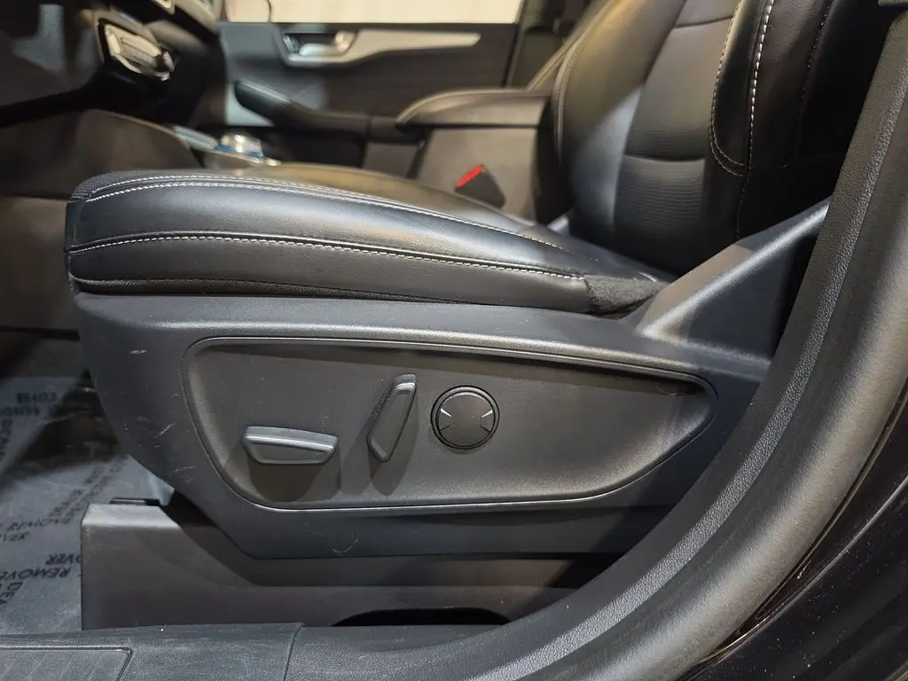 2025 Ford Escape - $25,680