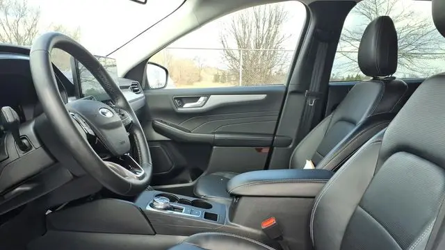 2025 Ford Escape Platinum