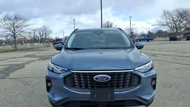 2025 Ford Escape Platinum