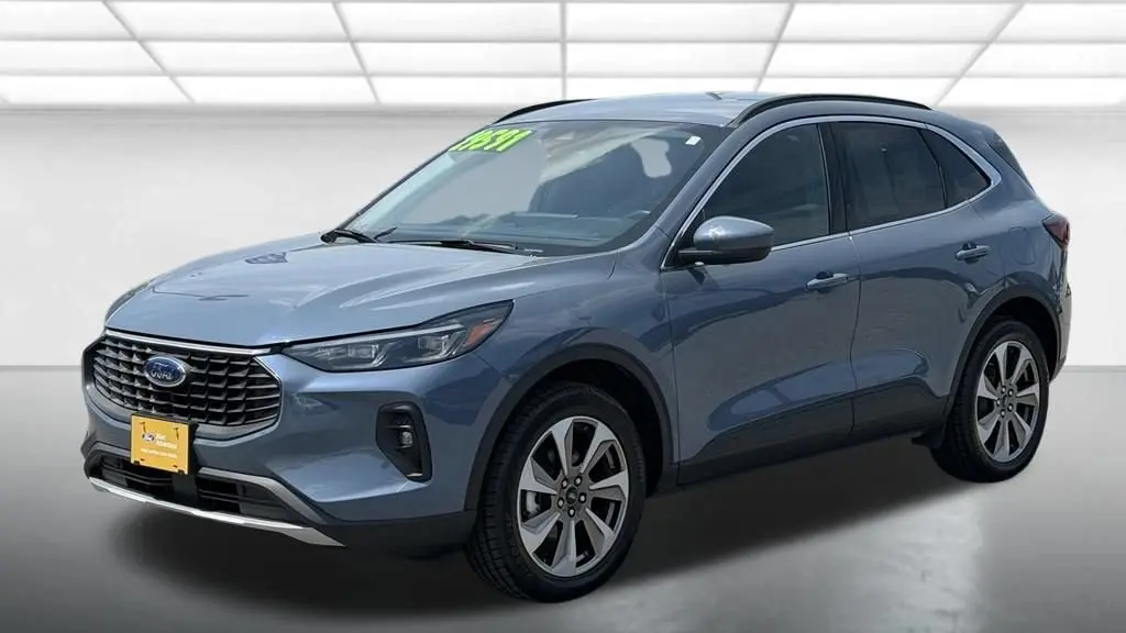2025 Ford Escape Platinum