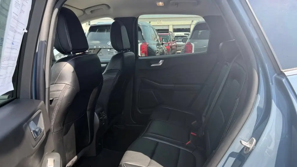 2025 Ford Escape Platinum