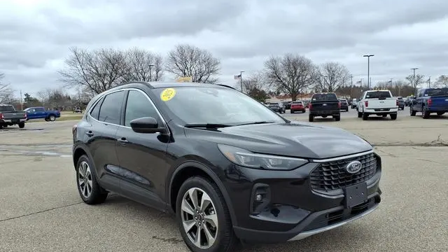 2025 Ford Escape Platinum