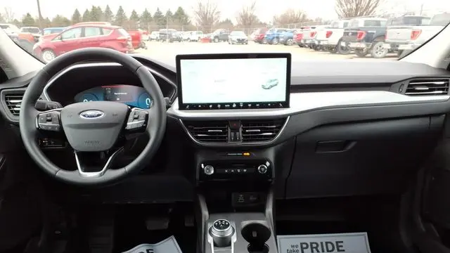 2025 Ford Escape Platinum