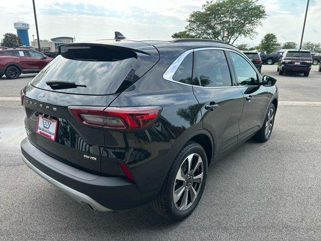 2025 Ford Escape - $28,988