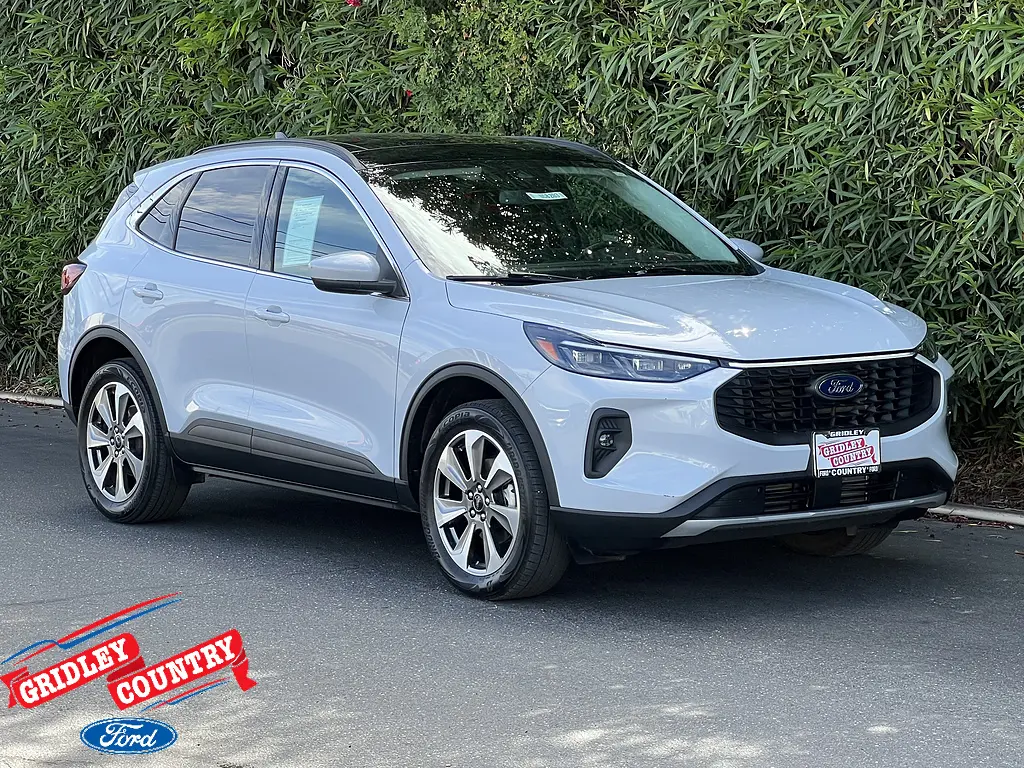 2025 Ford Escape - $27,988