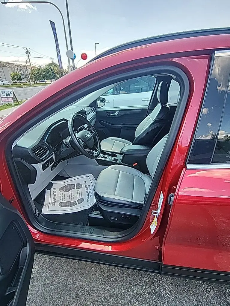 2023 Ford Escape - $29,995
