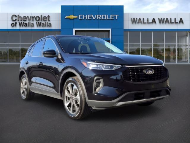 2025 Ford Escape - $26,999