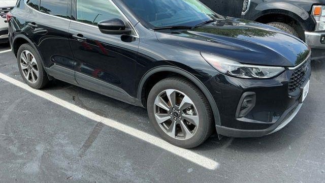 2025 Ford Escape Platinum
