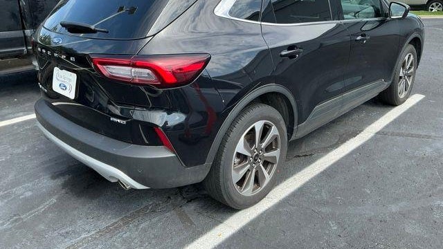 2025 Ford Escape Platinum