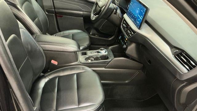 2025 Ford Escape Platinum
