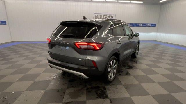 2025 Ford Escape - $27,998