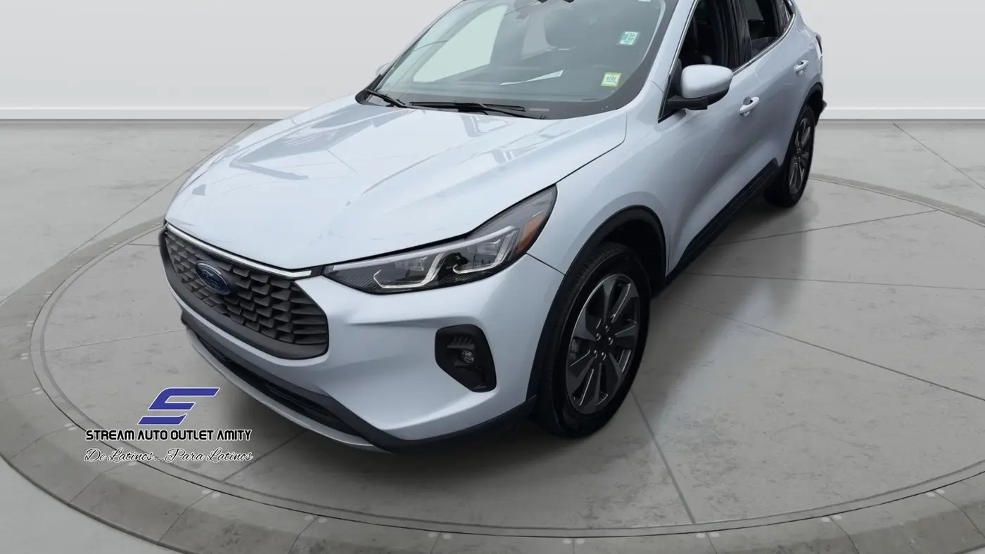 2025 Ford Escape Platinum
