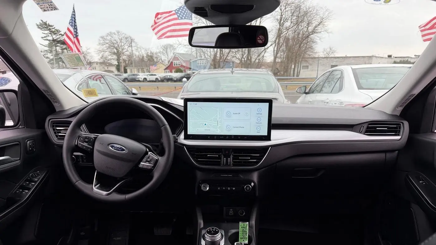 2025 Ford Escape Platinum