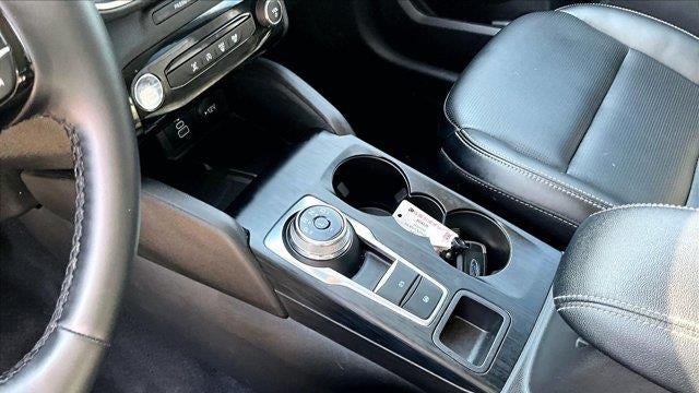 2025 Ford Escape Platinum