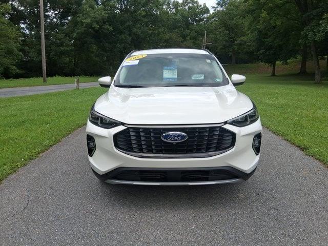 2023 Ford Escape - $27,995