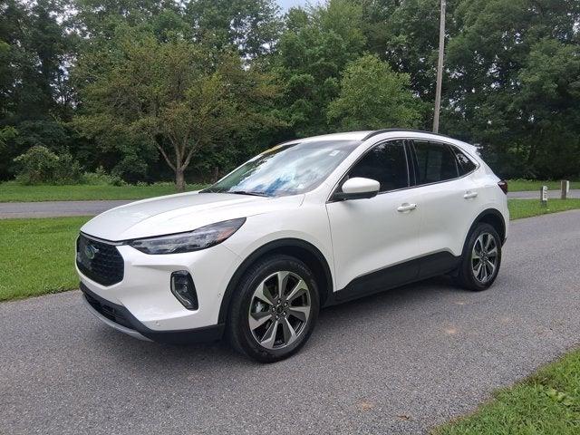 2023 Ford Escape - $27,995