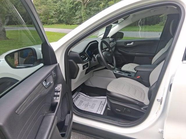 2023 Ford Escape - $27,995