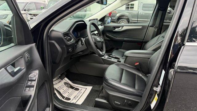 2023 Ford Escape - $23,995
