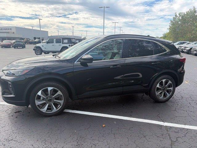 2025 Ford Escape - $25,490