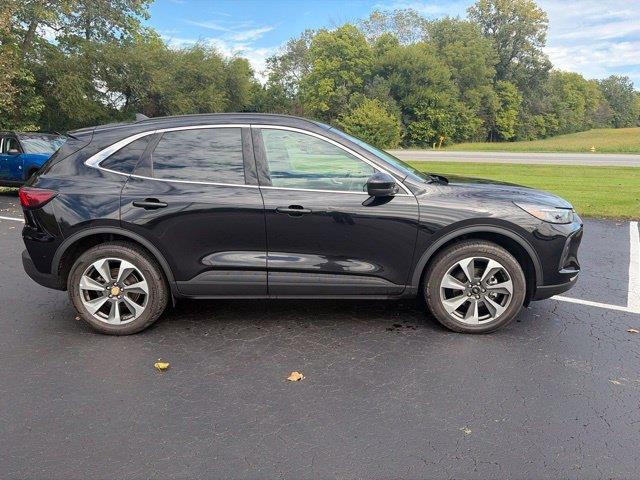 2025 Ford Escape - $25,490