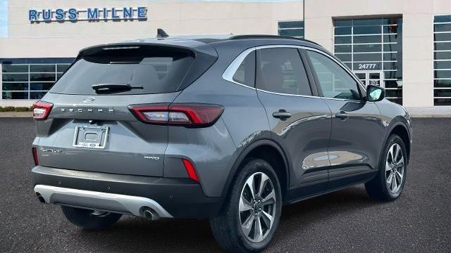 2025 Ford Escape Platinum