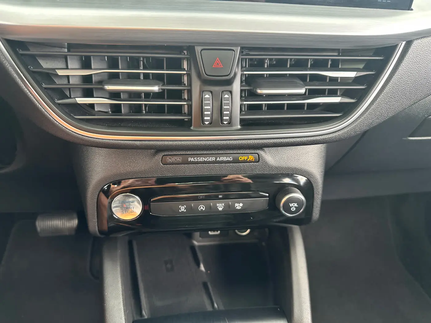 2025 Ford Escape - $26,990