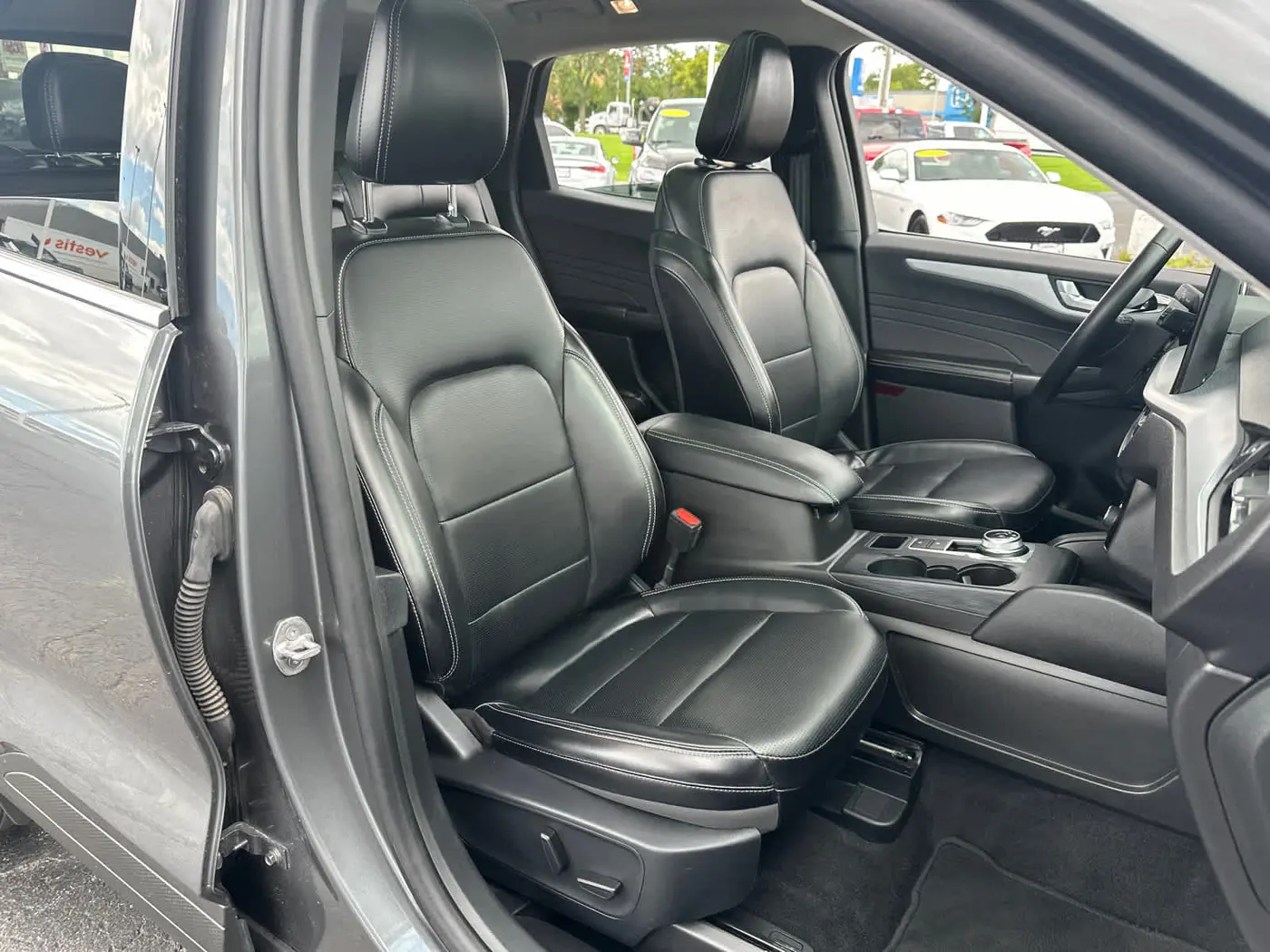 2025 Ford Escape - $26,990