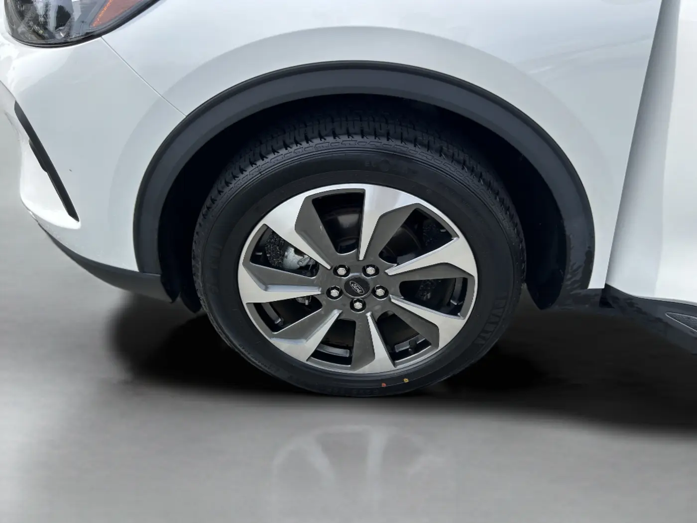 2024 Ford Escape - $22,965