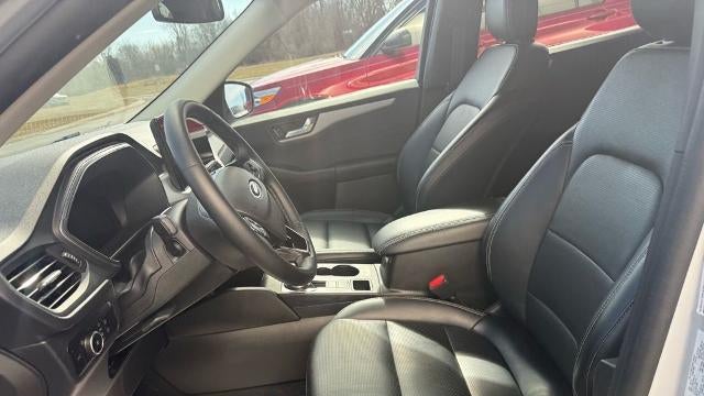 2025 Ford Escape Platinum