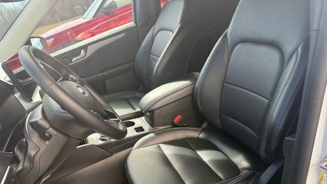 2025 Ford Escape Platinum