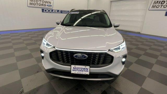 2025 Ford Escape - $27,998