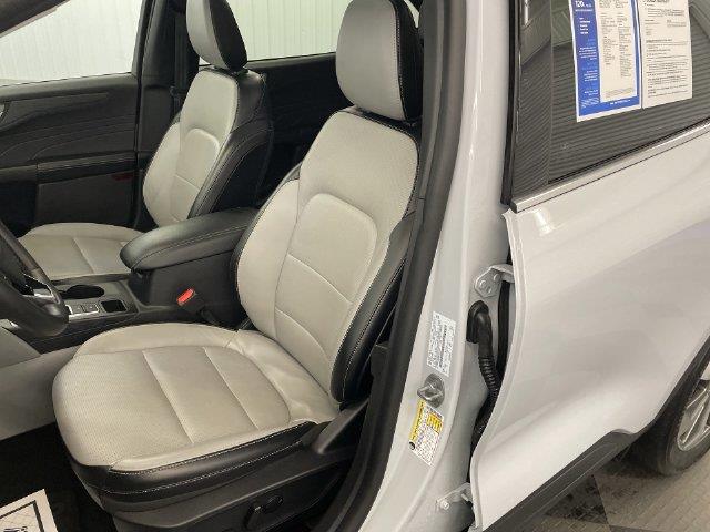 2025 Ford Escape - $27,998