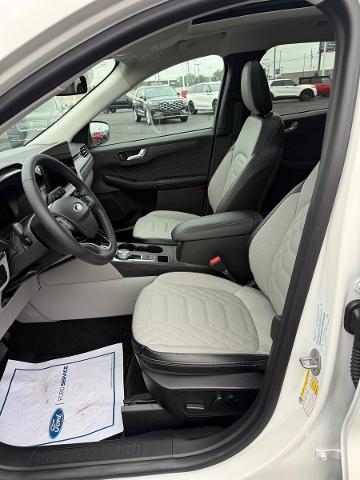 2023 Ford Escape - $27,500